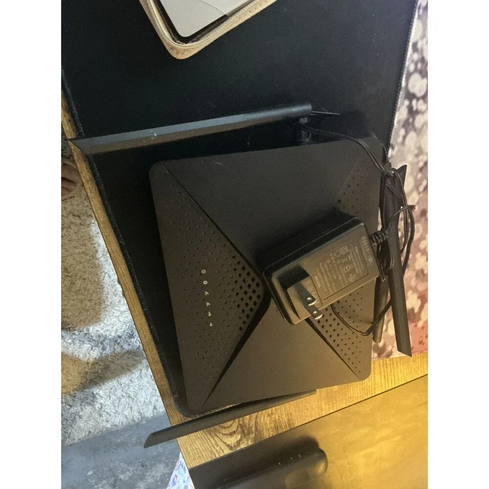 D-Link 5GHz Router, Good Condition - Picture 2 of 5